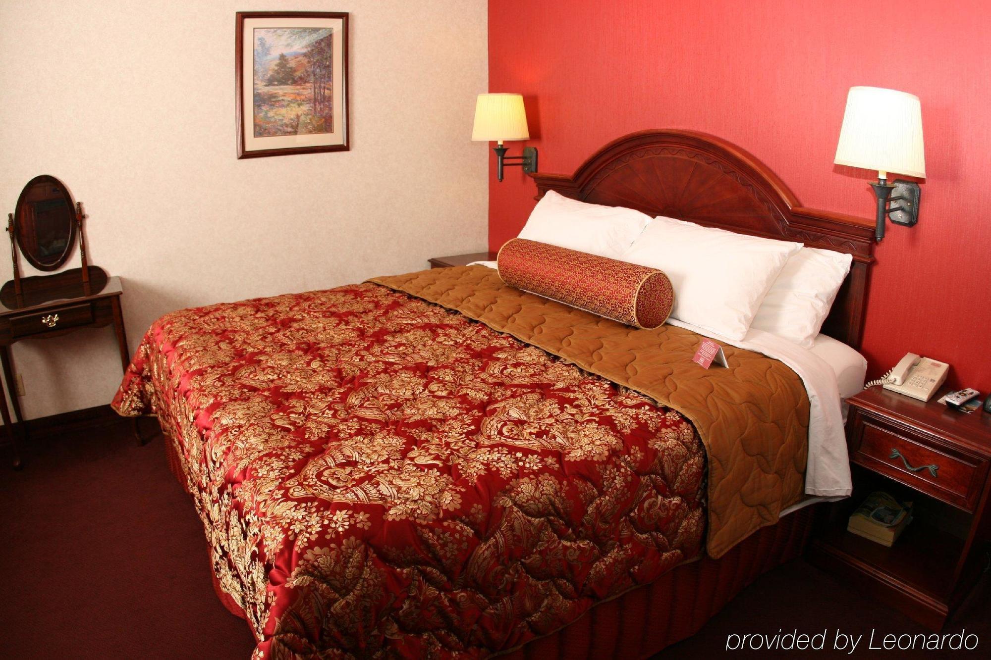 Dynasty Suites Redlands Room photo